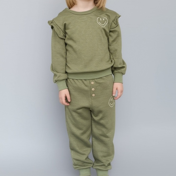 Jessica Simpson Sweatsuit Kids Size 3T Olive Green Jogger Ruffled Smiley Face - Picture 1 of 15
